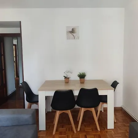 1a135 Comodo Apto 3 By R2r Consulting アパート